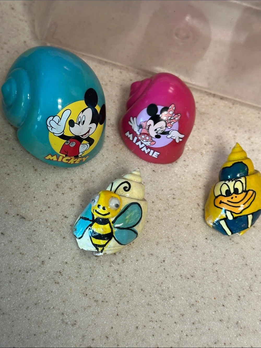 Disney Hermit Crab habitat - Blue & Pink Character Snail Shell homes